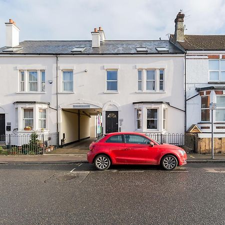 Watford Junction Apartment Екстериор снимка